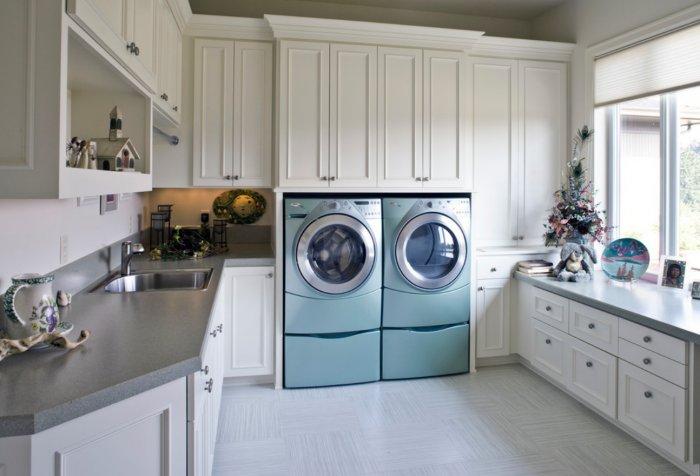 traditional-laundry-room-9